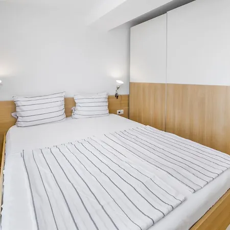 Exclusive Studentski Grad * Szófia